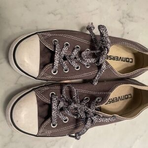 Converse Grey Low Tops Sneakers